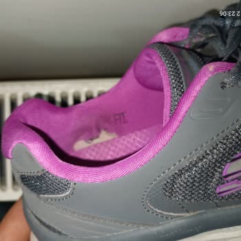 Skechers Ayakkabılarının Kalitesizliği Ve Firmanın Arkasında Durmaması