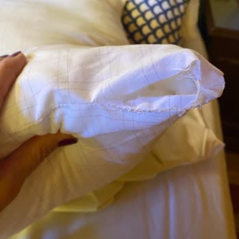 Yataş Bedding Yastık Hemen Söküldü