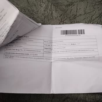 Reebok Kalitesiz Ayakkabı Ve Sorunu Müşteride Bulan Firma.