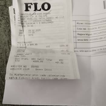 Reebok Kalitesiz Ayakkabı Ve Sorunu Müşteride Bulan Firma.