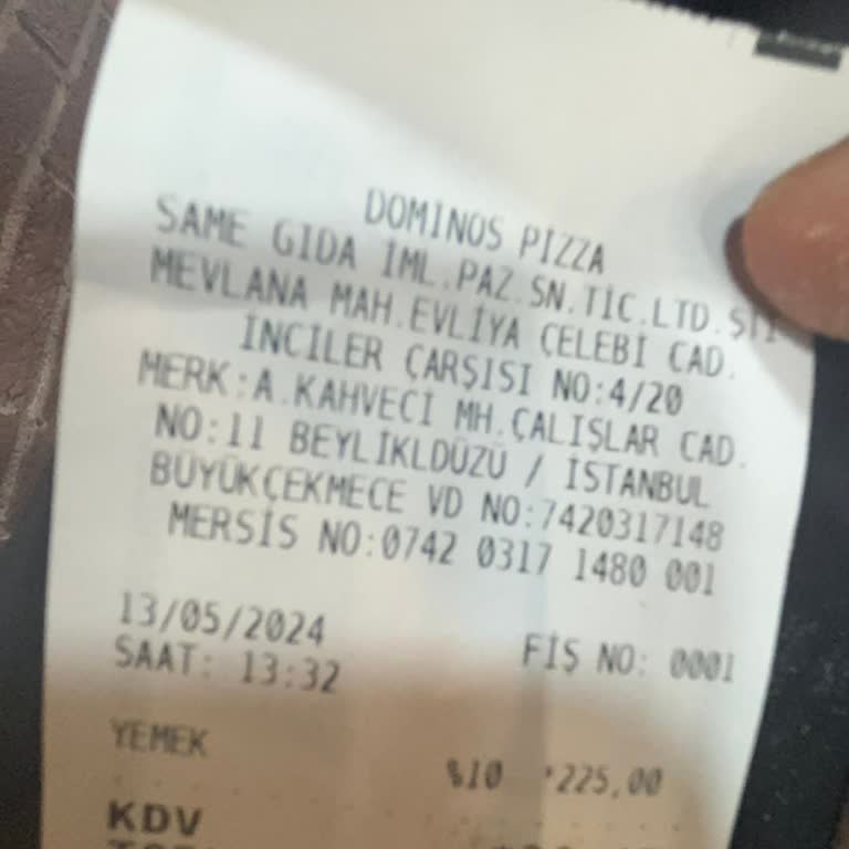 Domino's Pizza Pizza + Patates Alıp Bir Ketçap Mayonez Verilmemesi