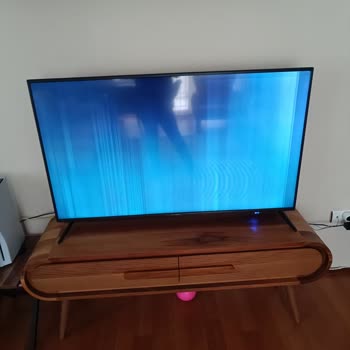 Skytech TV Ekran Arızası Ve Servis Süresi