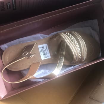 Trendyol Derimod Tek Sandalet Gönderimi Hakkında