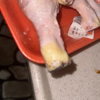 Şenpiliç Bozuk, Kokmuş Baget Tavuk!