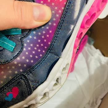 Skechers Ürünün Arkasında Durmuyor!