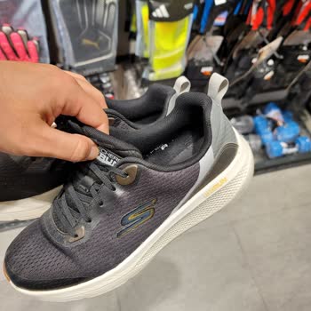 Skechers Müşterilerini Mağdur Ediyor!