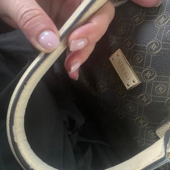 Vakko Çanta Tutma Yerinde Aşınma Sorunu