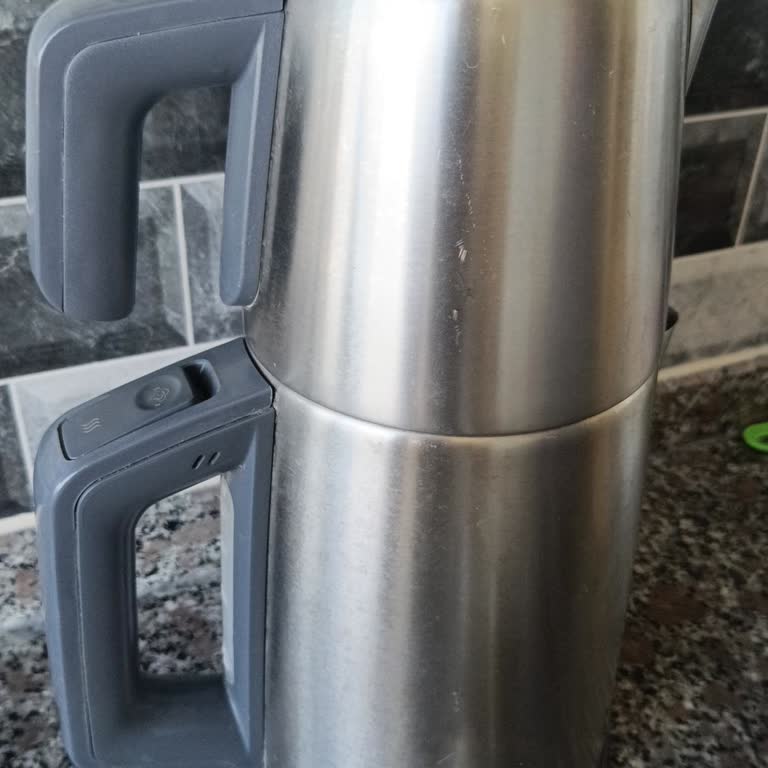 Grundig Kalitesiz Malzemeden Üretilmiş