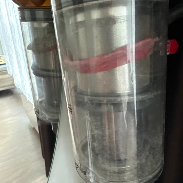 Dyson V15 Toz Haznesindeki Lastik