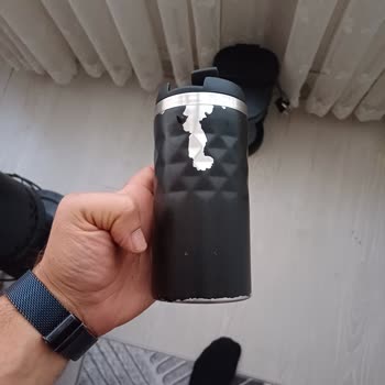 Avva Giyim Dikkatli İncelenmemiş Ayakkabım Ve Termosum