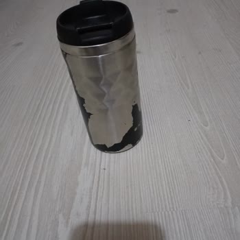 Avva Giyim Dikkatli İncelenmemiş Ayakkabım Ve Termosum