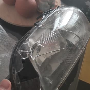 Aras Kargo Kargoda Kırılan Far Camı Ve İlgisiz Müşteri Hizmetleri