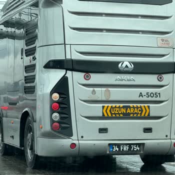 İETT - İstanbul Elektrik Tramvay Tünel Otobüs Şoförünün Tavrı