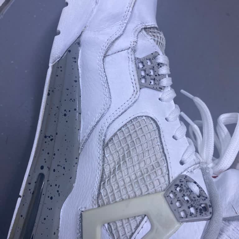 Bay Dakik Lostra Paranızı Boşuna Kaybetmeyin