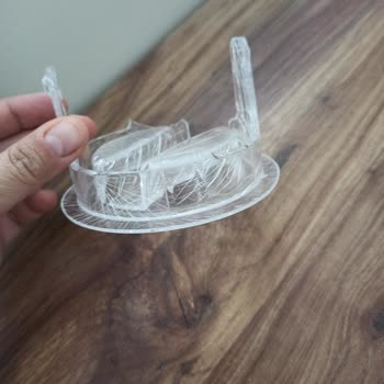 Paşabahçe Sürahilerin Plastik Kapak Sorunu