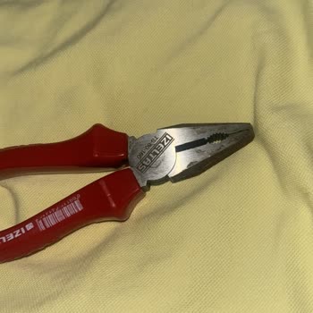 İzeltaş Aletlerinin Kalitesizliğinden Paslanması