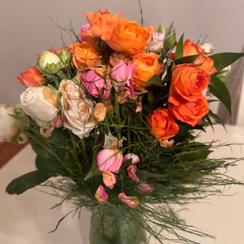 İstanbul Çiçekleri Uygulamasından Verilen Çiçek Buketi Şikayeti