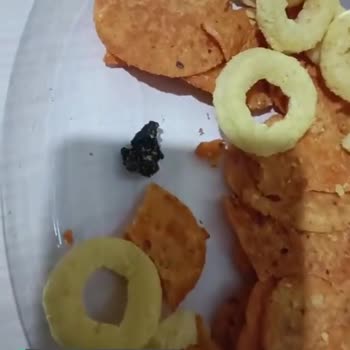 Çerezos Marka Cips İçinden Siyah Bir Cisim Çıktı!