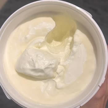 BİM Dost Süzme Yoğurt Bozuk Çıktı