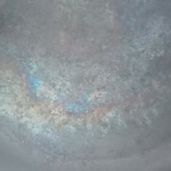 Lava Tenceremin İlk Kullanımında Mavi Renkte Lekeler Oluştu