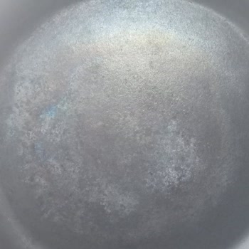 Lava Tenceremin İlk Kullanımında Mavi Renkte Lekeler Oluştu