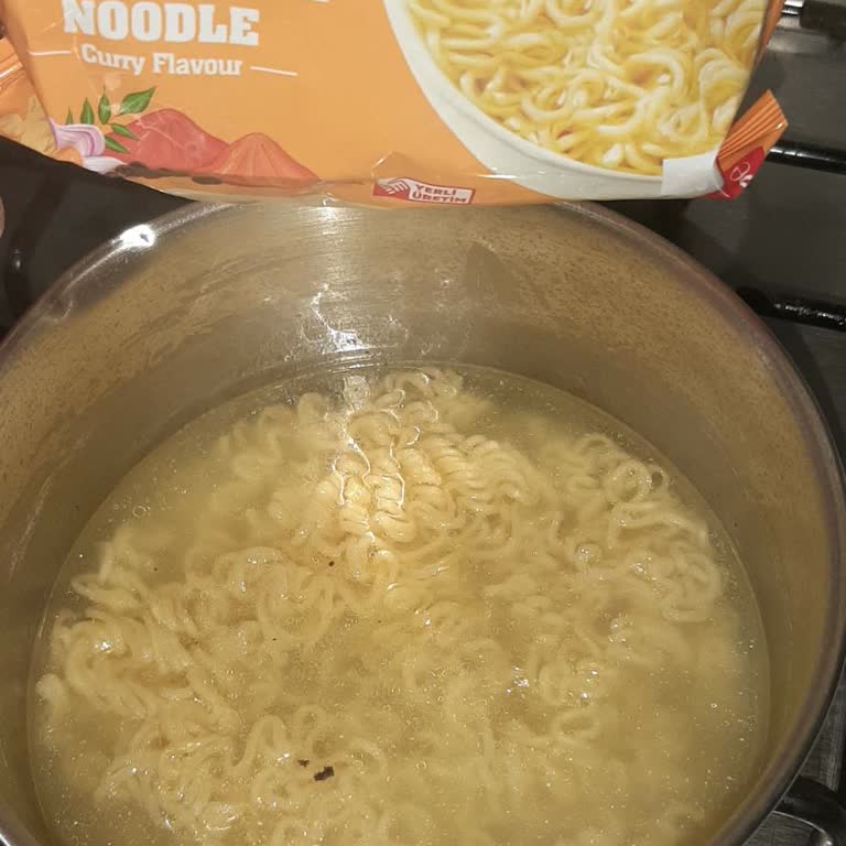 Oba Makarna A101'den Aldığım Noodle Ürününde Yabancı Madde!