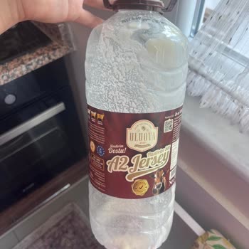 Uluova Süt Sütün İçinden Yabancı Madde Çıktı