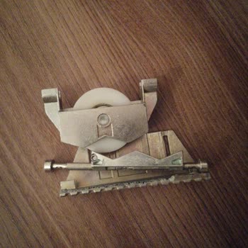 Bellona Pablo XL Sürgülü Gardırop Kapakları Kazaya Sebep Oluyor.