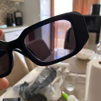 Kremlin_co1 Kalitesiz Ve Kusurlu Gözlük Göndermesi