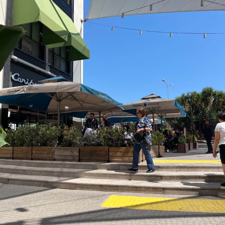 Caribou Coffee Mersin Forum AVM'de Yaşanan Müşteri Memnuniyetsizliği