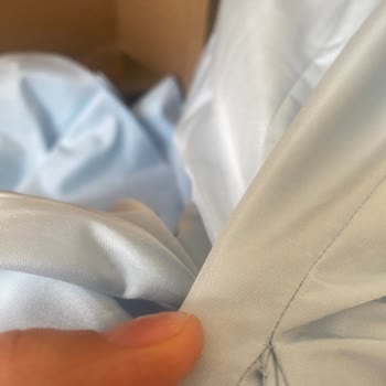 Gigii's Hayal Kırıklığına Uğratan Lüks Elbise!