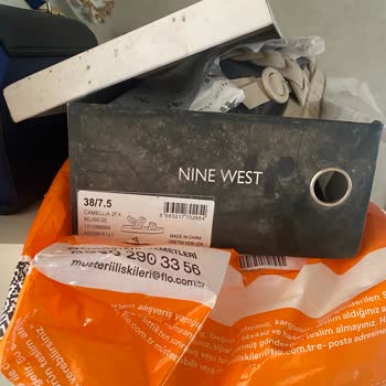 Nine West Kusurlu Ürün Gönderimi