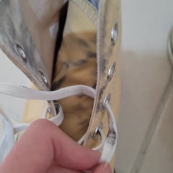 Converseturkey.com Converse Ayakkabı Ve Bağcıklarının Kararma Problemi.