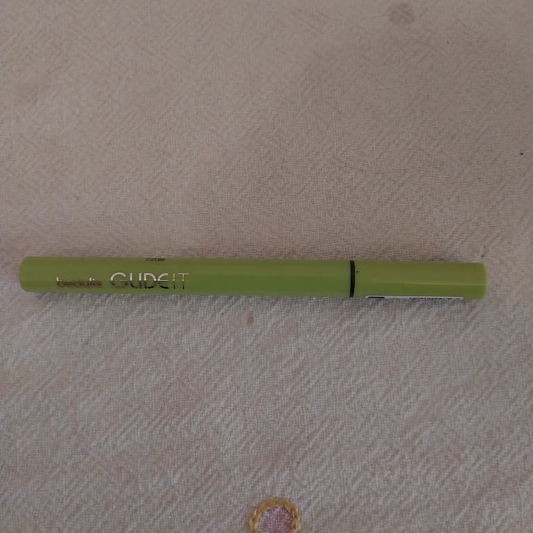 Gratis Eyelinerin Sürülmemesi Ürün Olmaması