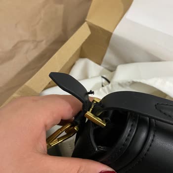 Zara Ürünlerini Kontrol Etmeden Gönderiyor Ve Müşteriyi Mağdur Ediyor