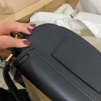 Zara Ürünlerini Kontrol Etmeden Gönderiyor Ve Müşteriyi Mağdur Ediyor