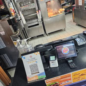 Burger King Temizlik Sorunu Ve Personel İlgisiz