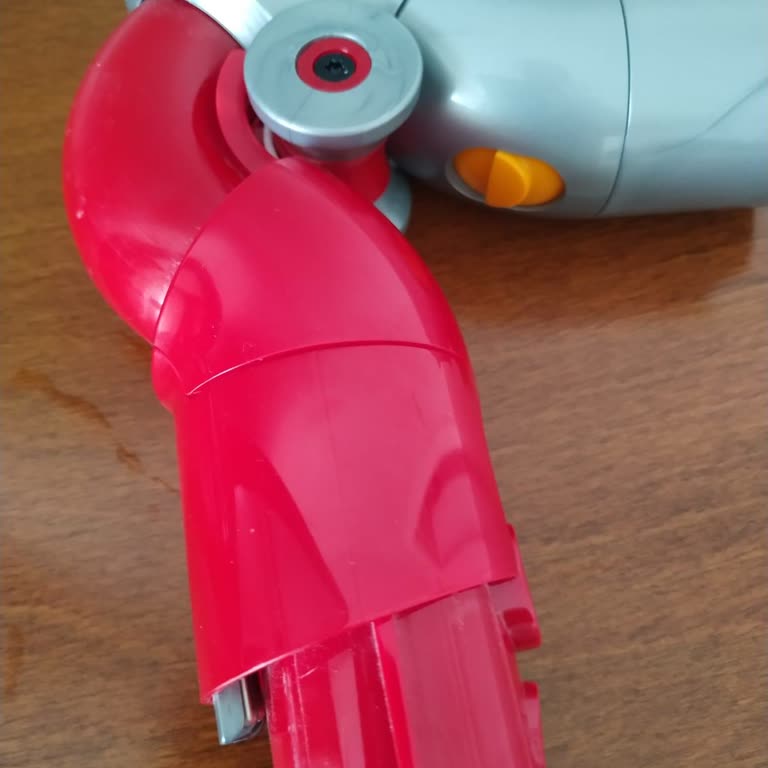 Dyson V12 Mobilya Altı Aparatı Arızası