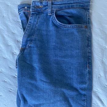 LCW Pantolonlar Renk Atması