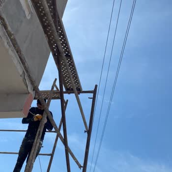 Diken Üstünde Yasamaya Mecbur Kılıyorsun Bizi YEDAŞ.