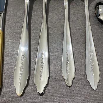 Karaca Züccaciye Kusurlu Çatal Bıçak Seti Gönderiyor