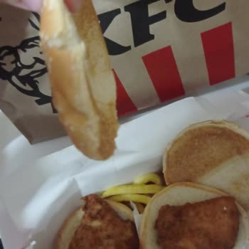 KFC Bomboş Bir Menü