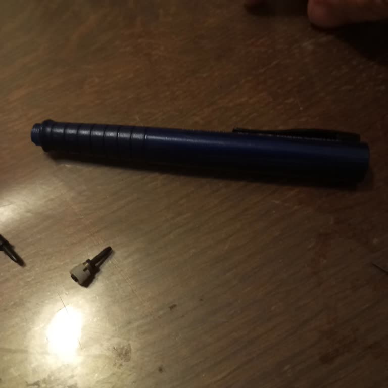 Faber-Castell Uç İçeri Kaçıyor Yazılmıyor