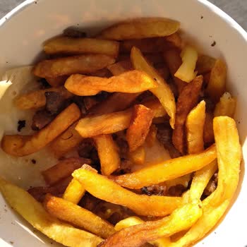 Fethiye Köfteci Yusuf'un Patates Ve Döneri Bayattı