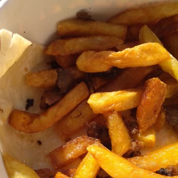 Fethiye Köfteci Yusuf'un Patates Ve Döneri Bayattı