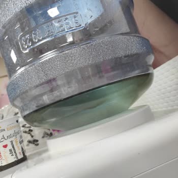 Madran Su Yıllardır İlk: Damacanada Tuhaf Renk Değişimi!