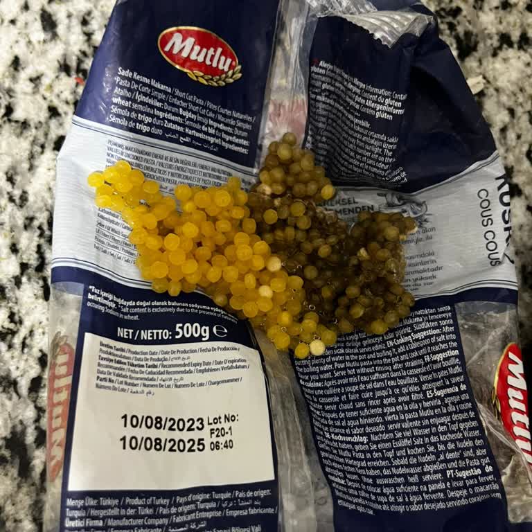 Mutlu Makarna Bozuk Ve Küflü Ürünler