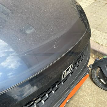 Martı Scooter'in Park Halindeki Araca Sürtmesi