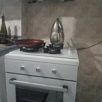 Kumtel Setin İçinde Bir Tepsi Çıktı