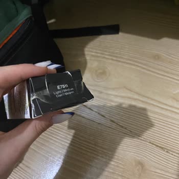 Gratis Özellikle Deformeli Ürünü Paketleyip Satışa Koymuş Ve Ben Aldım